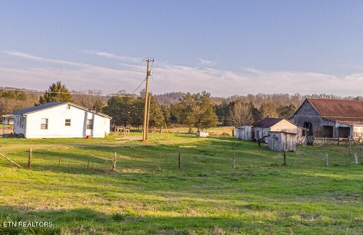 762 N Old Tellico Hwy, Madisonville, TN 37354