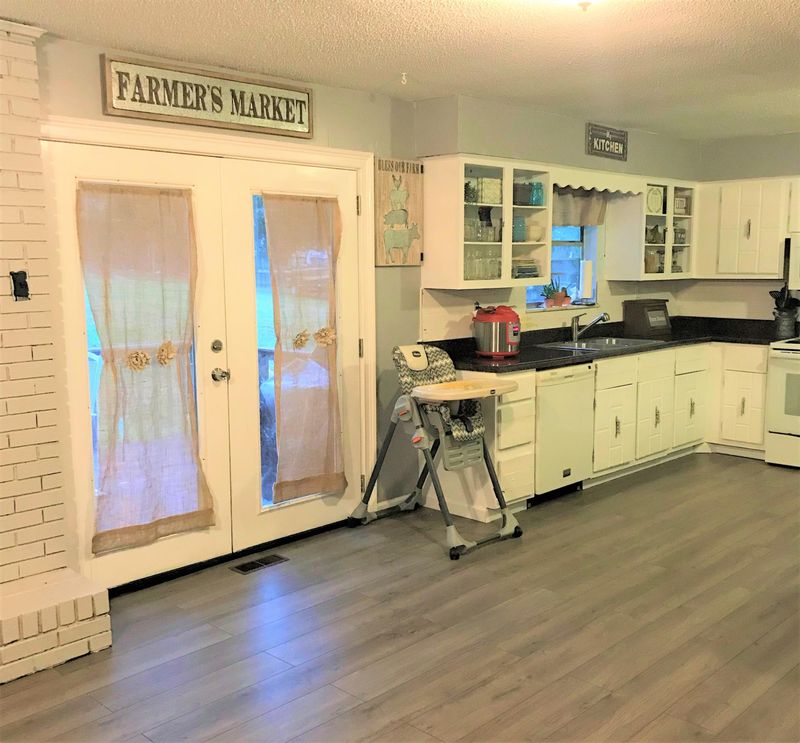7620 Cedar Crest Rd, Knoxville, TN 37938