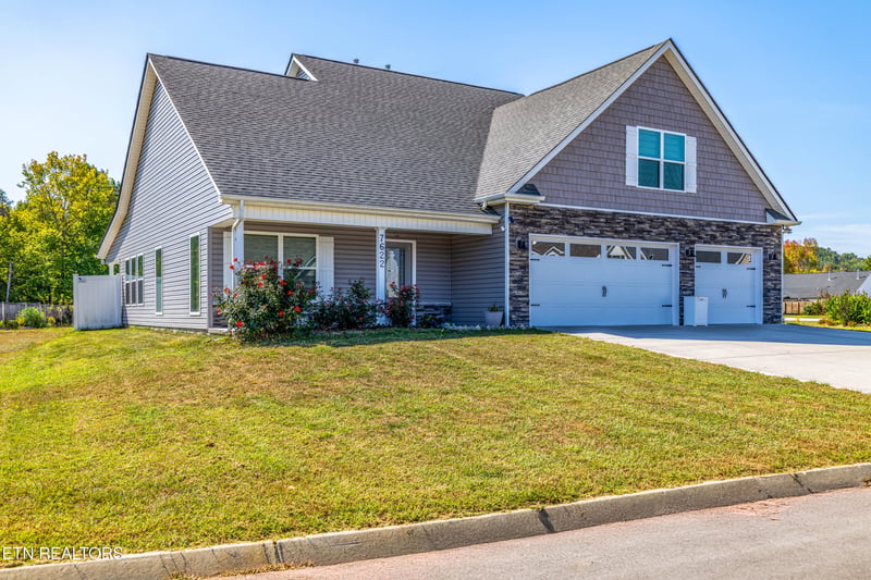 7622 Bailey Landing Ln, Knoxville, TN 37931