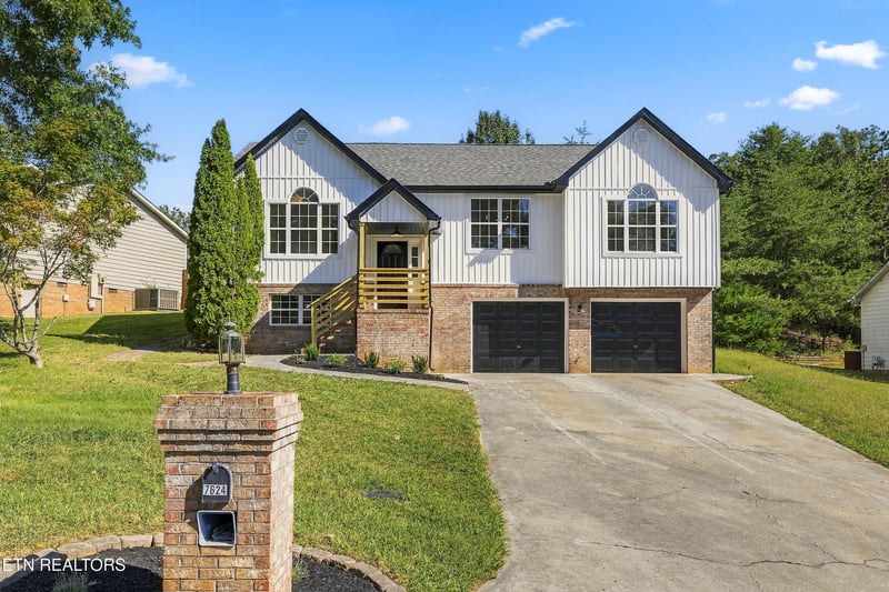 7624 Gracemont Blvd, Knoxville, TN 37938