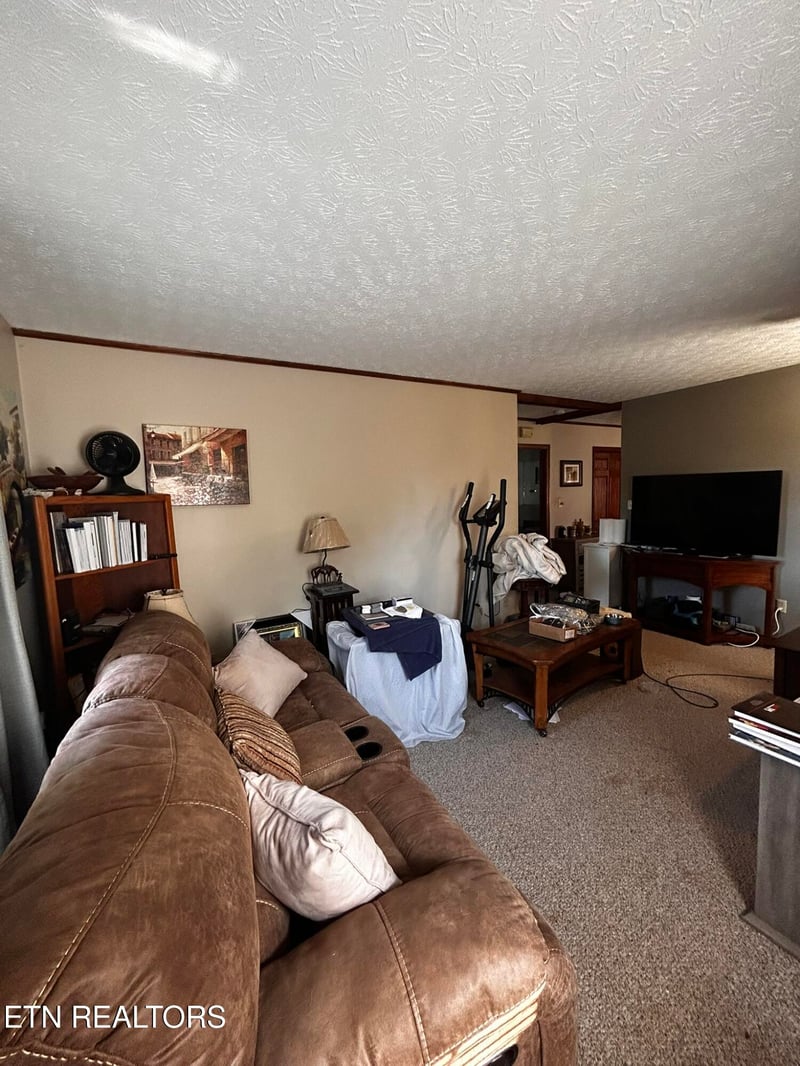 7624 Rustic Ln, Knoxville, TN 37938