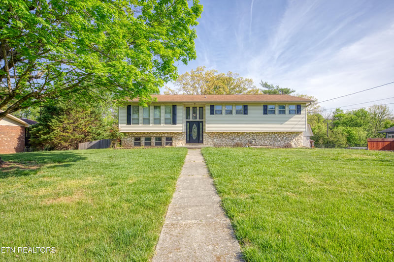 7624 Sagefield Dr, Knoxville, TN 37920