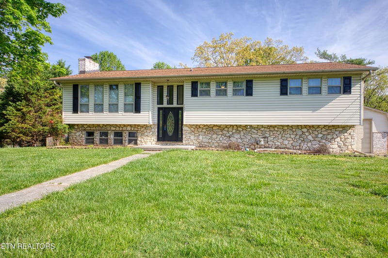 7624 Sagefield Dr, Knoxville, TN 37920