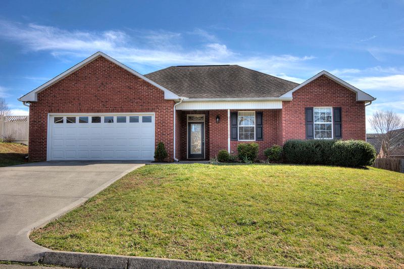 7626 Preston View Dr, Corryton, TN 37721
