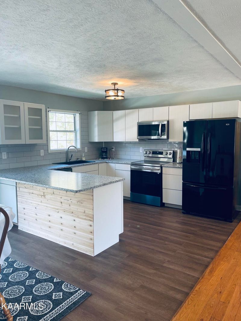 763 Northview Dr, Kodak, TN 37764