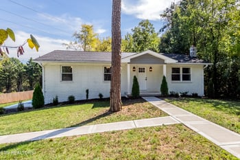 7630 Luscombe Dr, Knoxville, TN 37919