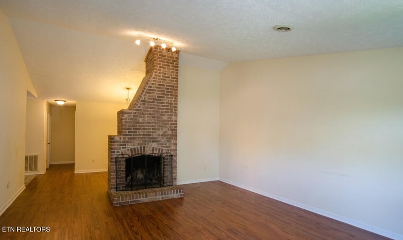 7632 Chatham Cir, Knoxville, TN 37909