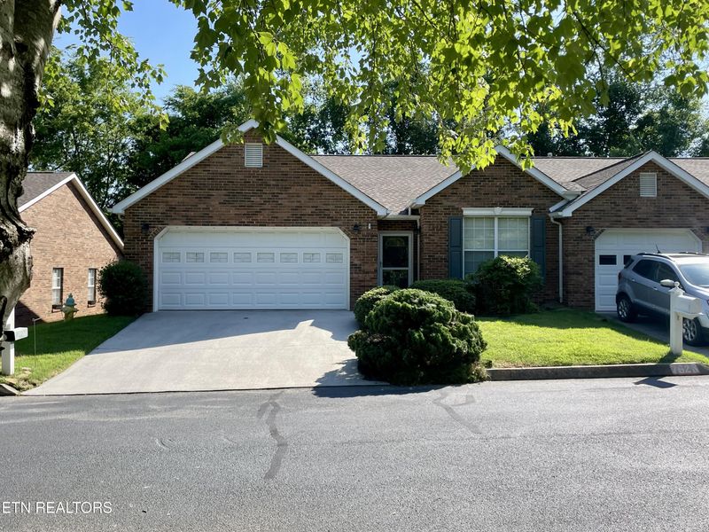 7632 Wren Garden Way, Powell, TN 37849