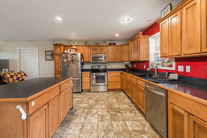 764 Sharp Rd, Sevierville, TN 37876