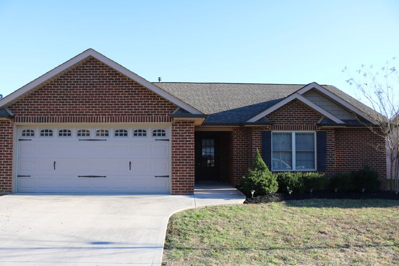 7643 Applecross Rd, Corryton, TN 37721