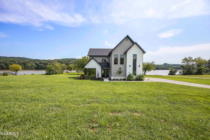 7646 Torch Ln, Knoxville, TN 37920