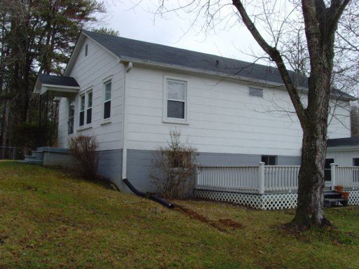 7649 Gibbs Rd, Corryton, TN 37721