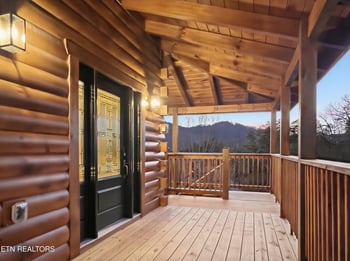 765 Chickasaw Gap Way, Pigeon Forge, TN 37863