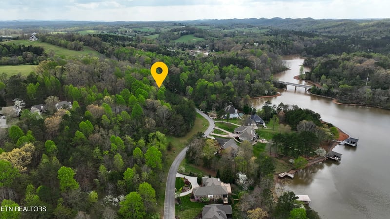 765 Wood Duck Dr, Vonore, TN 37885