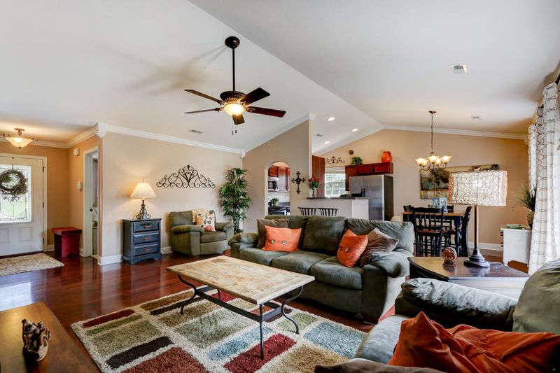 7651 Applecross Rd, Corryton, TN 37721