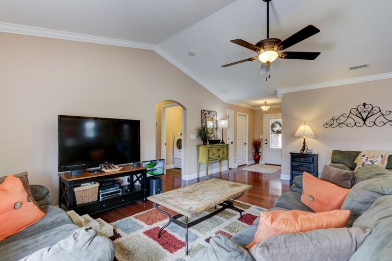 7651 Applecross Rd, Corryton, TN 37721