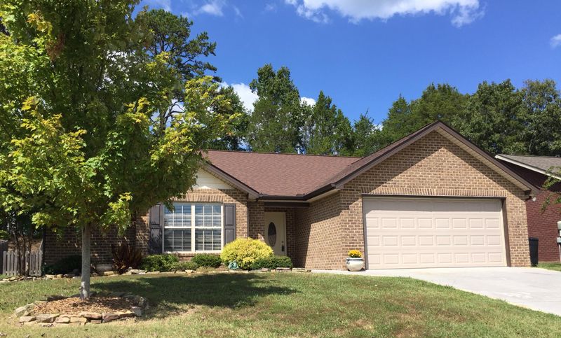 7652 Applecross Rd, Corryton, TN 37721