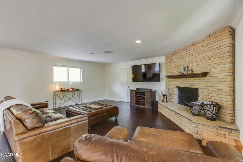 7652 Charlton Dr, Knoxville, TN 37920