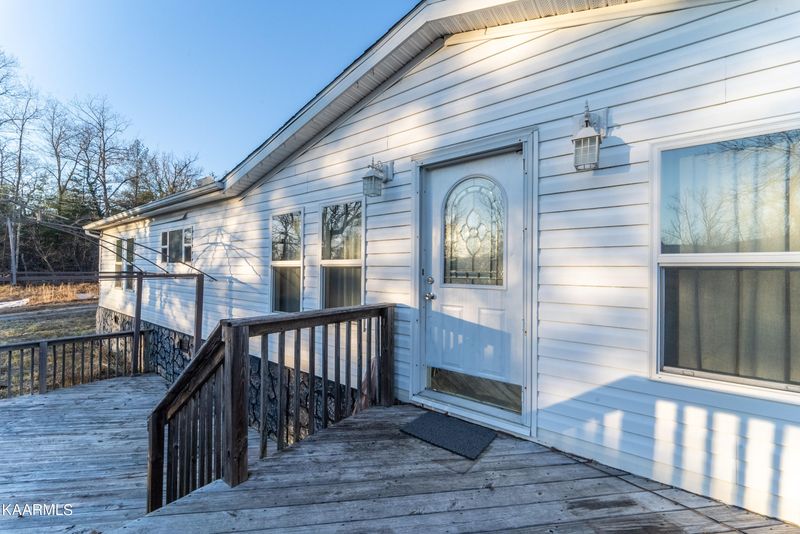 7652 Smith Mountain Rd, Crab Orchard, TN 37723