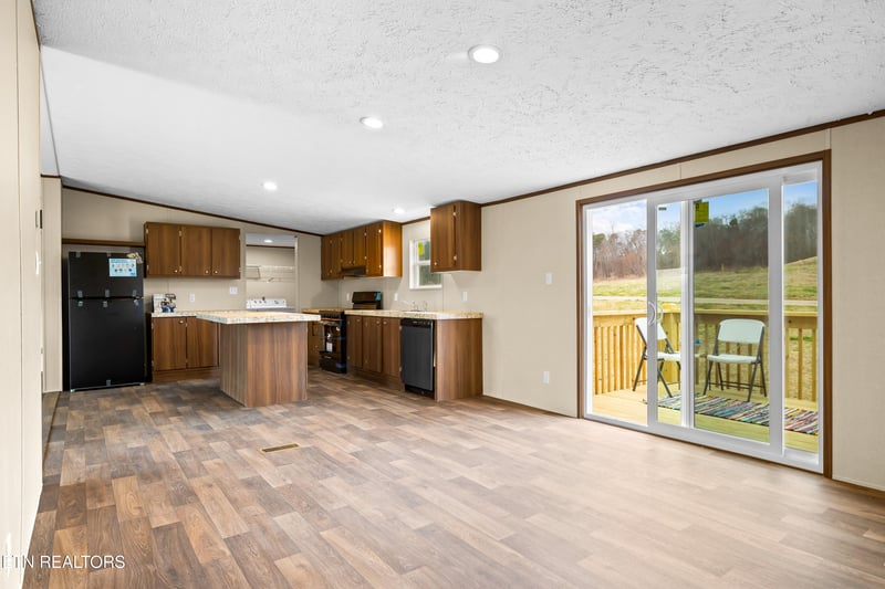766 Greenlee Rd, Rutledge, TN 37861