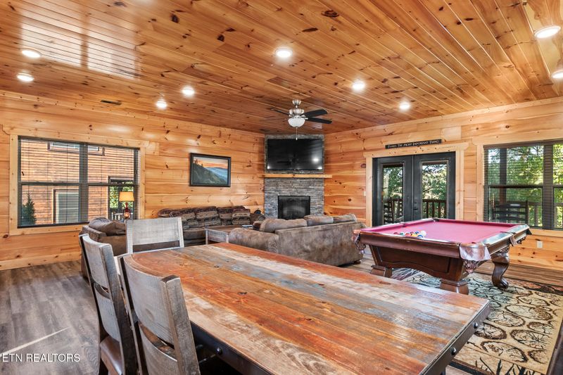 766 Park Vista Way, Gatlinburg, TN 37738
