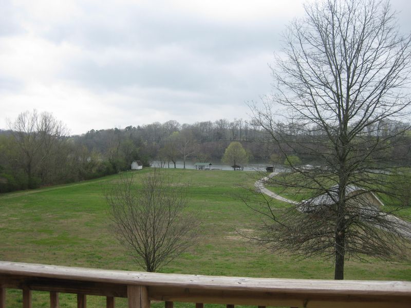 7665 Sugarlimb Rd, Loudon, TN 37774