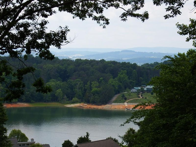 7665 W Pierce Dr, Talbott, TN 37877