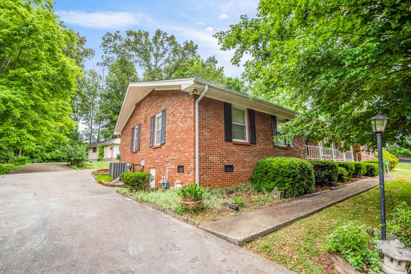 767 Robinson Dr, Loudon, TN 37774