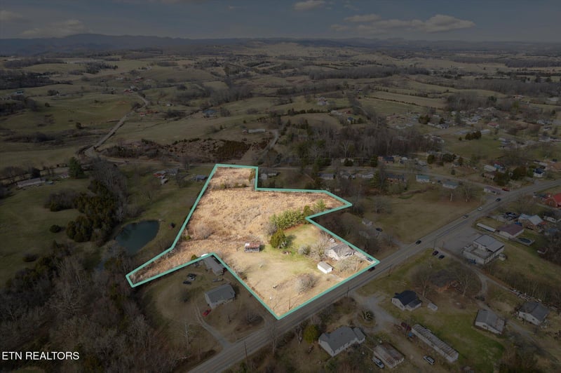 7675 E Andrew Johnson Hwy, Whitesburg, TN 37891