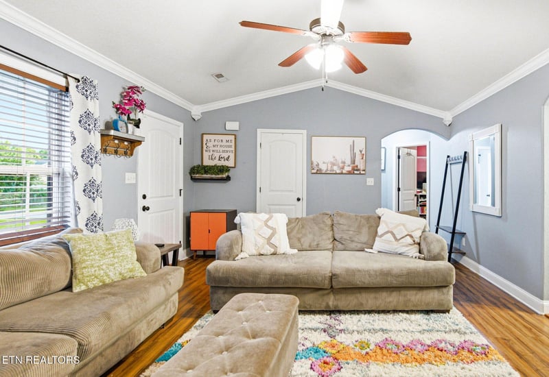 7676 Applecross Rd, Corryton, TN 37721