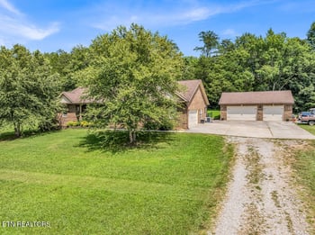 7678 Dunsmore Ln, Corryton, TN 37721