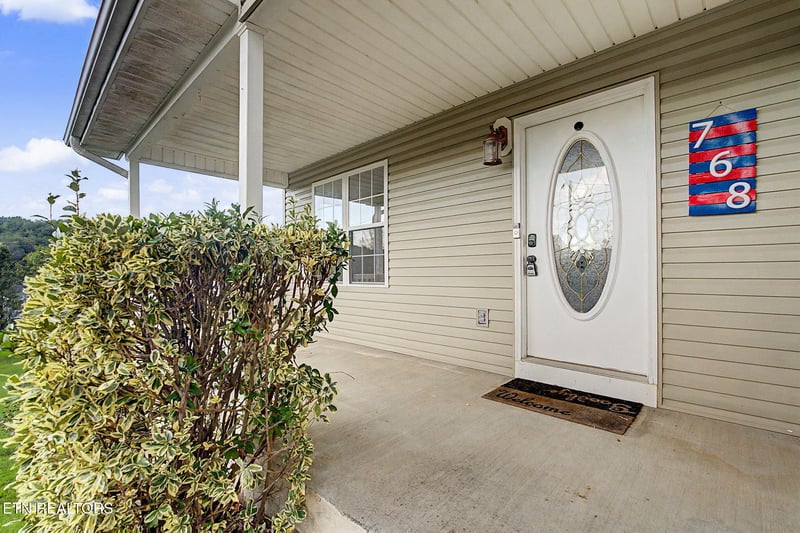 768 Harvest Meadows Dr, Kodak, TN 37764