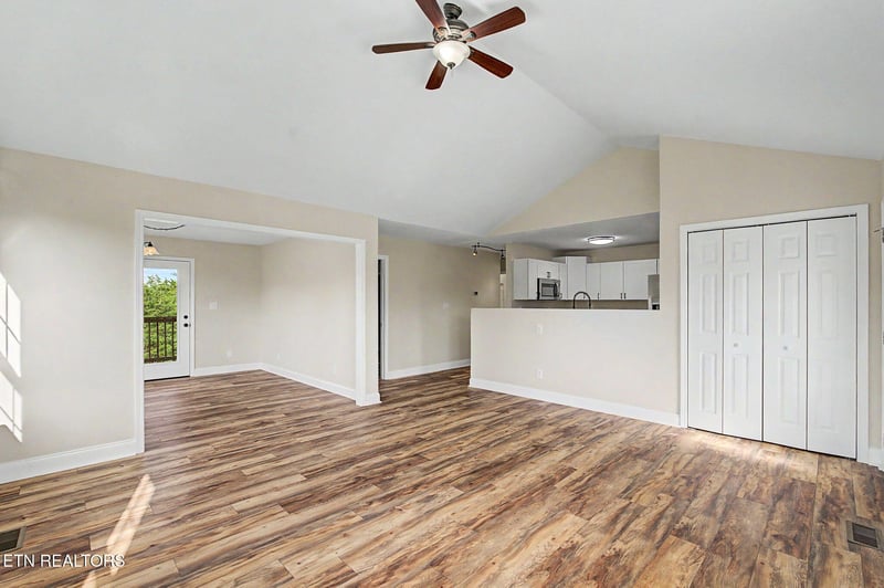 768 Harvest Meadows Dr, Kodak, TN 37764