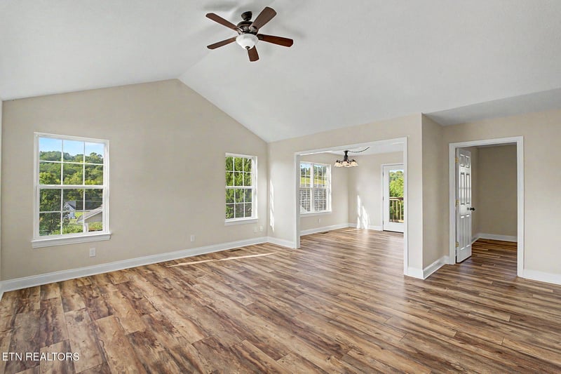 768 Harvest Meadows Dr, Kodak, TN 37764