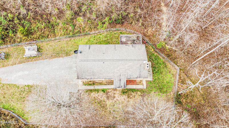 768 Indian Mountain Rd, Jellico, TN 37762