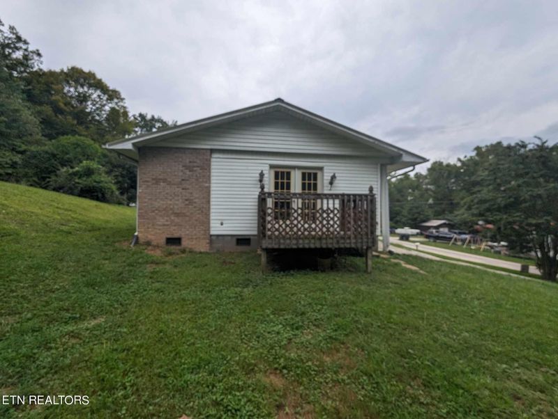 768 Old Brimstone Rd, Helenwood, TN 37755