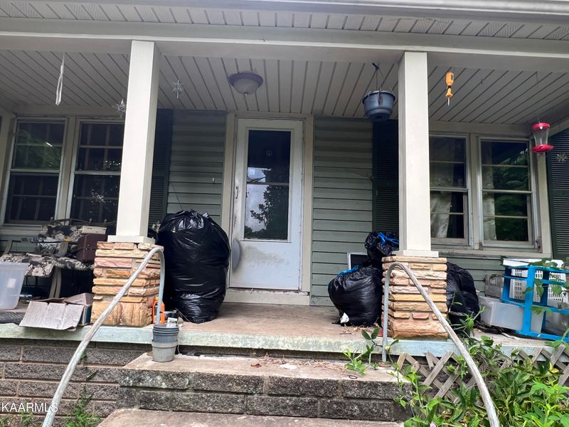 768 Old Johnston Valley Rd, Kingston, TN 37763