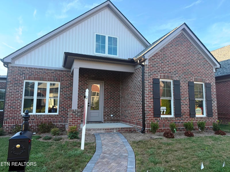 77 Royal Troon Cir, Oak Ridge, TN 37830