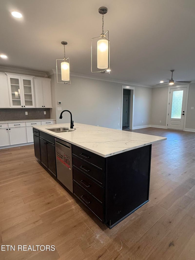77 Royal Troon Cir, Oak Ridge, TN 37830