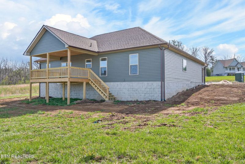 770 Estate Loop Tr, Crossville, TN 38555
