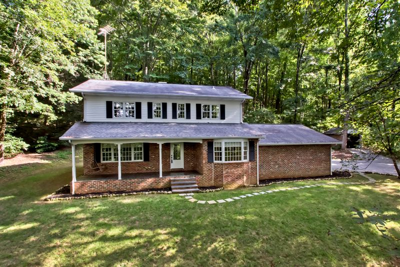 770 Poplar Creek Rd, Oliver Springs, TN 37840