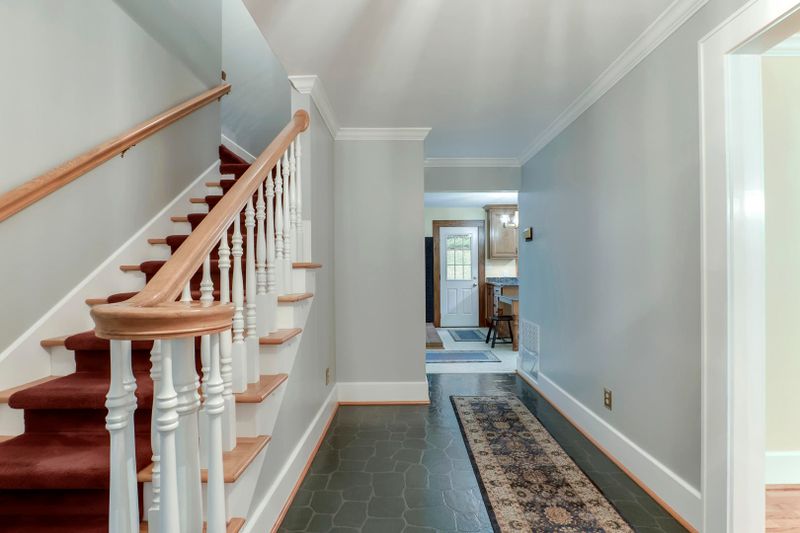 770 Poplar Creek Rd, Oliver Springs, TN 37840