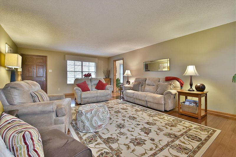 770 Robinson Dr, Loudon, TN 37774