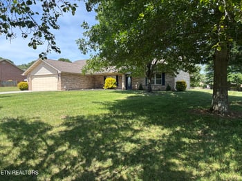 770 Southview Cir, Kodak, TN 37764
