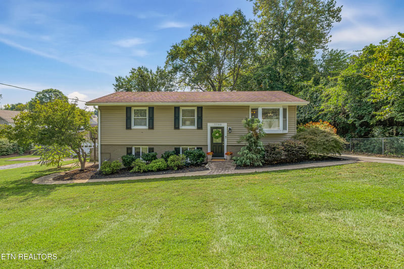 7700 Nubbin Ridge Rd, Knoxville, TN 37919