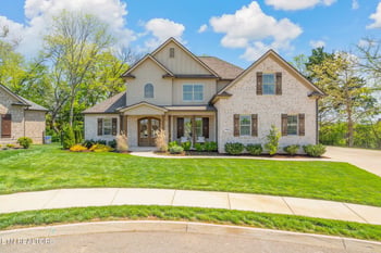 7702 Madgewood Ln, Knoxville, TN 37909