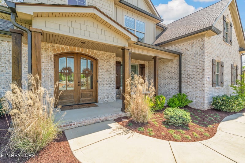 7702 Madgewood Ln, Knoxville, TN 37909