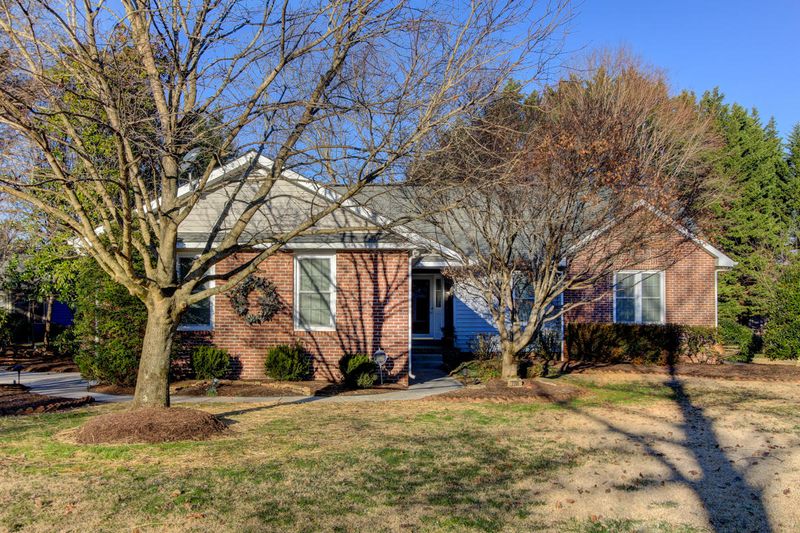 7705 Holcombridge Blvd, Powell, TN 37849