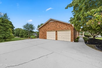 7707 E Ogg Rd, Knoxville, TN 37938