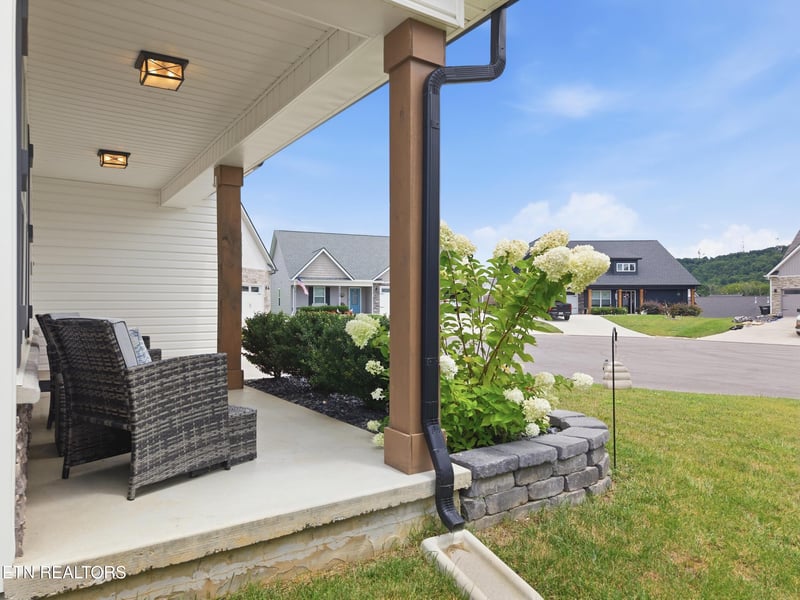 7707 Mossy Landing Ln, Knoxville, TN 37931